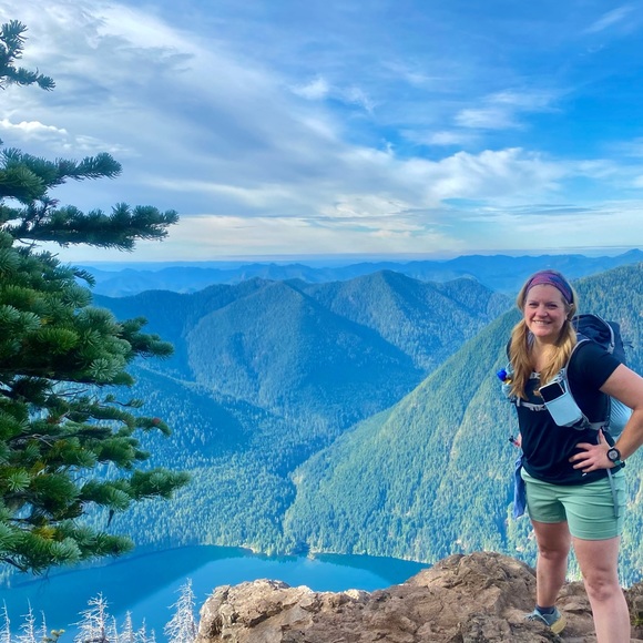 Meet your Posher, Lori - Picture 4 of 12